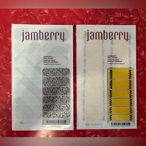 Jamberry - Charlie Brown and Snoopy nail wraps